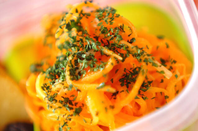 ニンジンサラダ