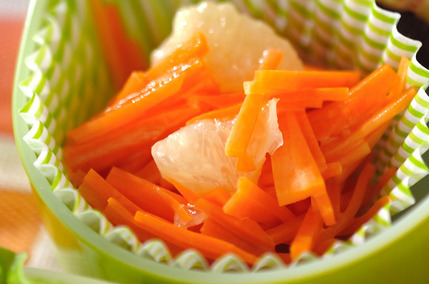 ニンジンとグレープフルーツのサラダ