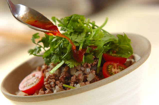 エスニックそぼろ丼の作り方の手順3