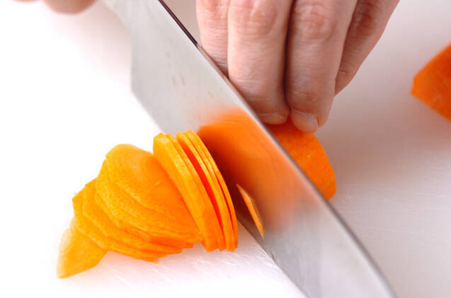 野菜たっぷり！サーモンのバターホイル焼きの作り方の手順5