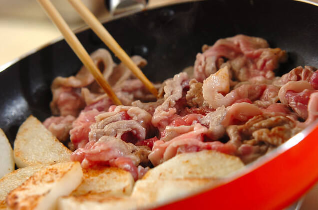 豚肉と長芋のエスニック炒めの作り方の手順2