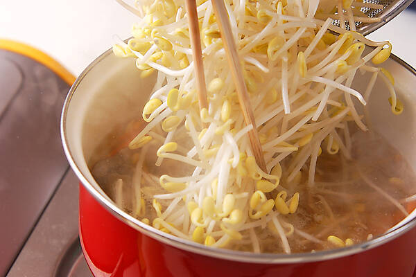 たっぷり豆モヤシのスープ煮の作り方の手順9