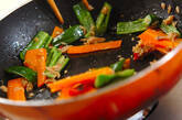 ピーマンとニンジンのきんぴらの作り方2