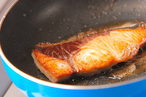 ブリ混ぜご飯の作り方の手順1