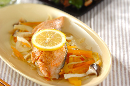 サーモンのレンジ蒸し