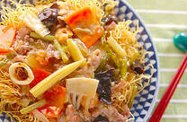 五目かた焼きそば