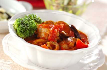 マグロと野菜のトマト煮