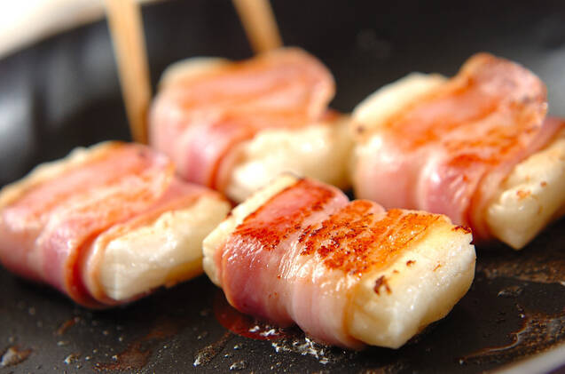 お餅のベーコン巻きの作り方の手順2