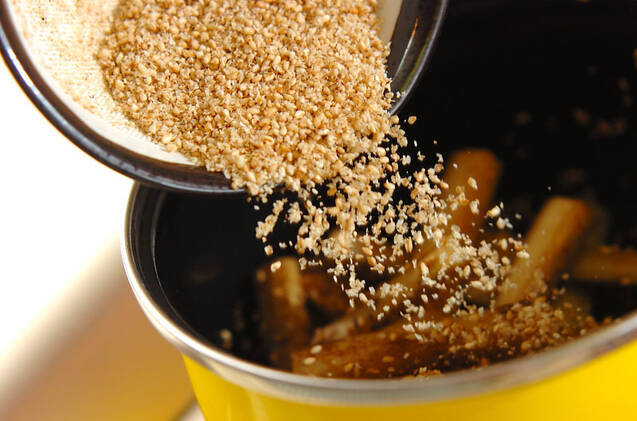 たたきゴボウのゴマ酢和えの作り方の手順4