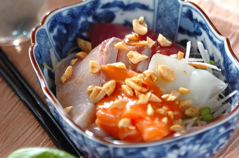お刺身のせサラダ 副菜 レシピ 作り方 E レシピ 料理のプロが作る簡単レシピ