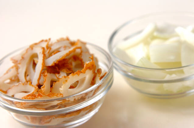 ちくわのみそ汁の作り方の手順1