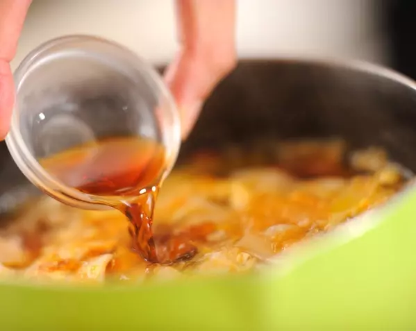 もずくとトマトのサンラーきしめんの作り方3