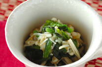 すりおろしリンゴのサラダ