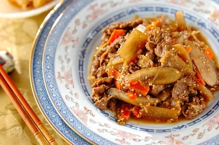 牛肉と大根のゴマ炒め煮