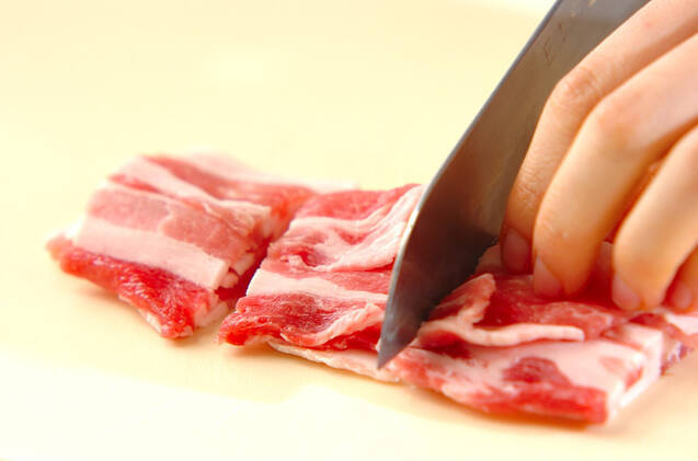 豚肉とアサリのカクテキ丼の作り方の手順1