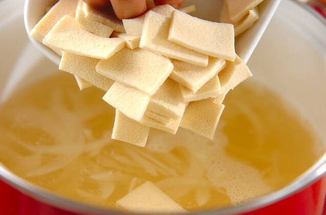 高野豆腐のみそ汁の作り方の手順4