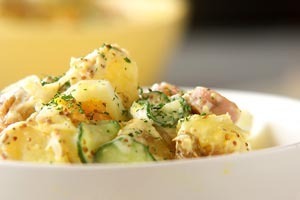 ゆで卵とポテトのサラダ