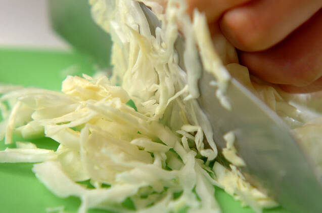 ジャコ入りコールスローの作り方の手順1