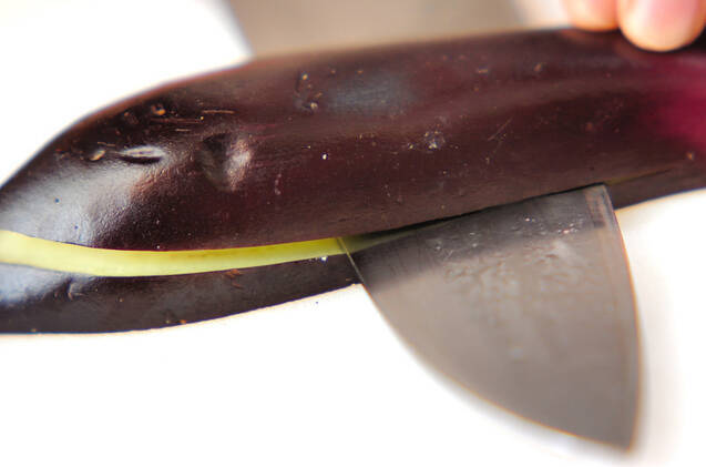 ナスのエビはさみ揚げの作り方の手順1