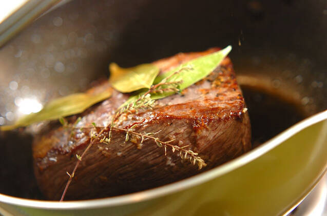 【プロが教える】失敗しない！フライパンローストビーフ　by 山下和美さんの作り方の手順3