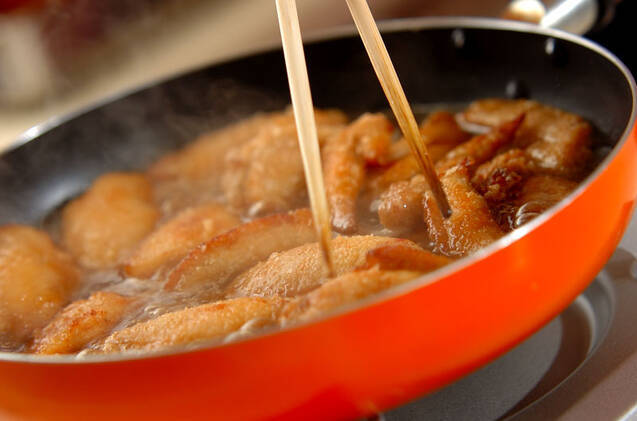 揚げ手羽の甘辛煮の作り方の手順4