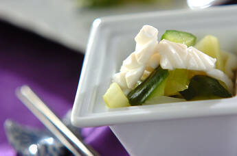 イカとセロリのショウガ酢和え