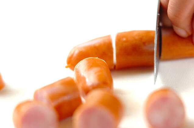 ソーセージのハーブマヨ和えの作り方の手順1