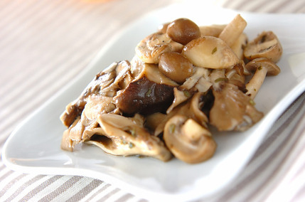 キノコのビネガー炒め