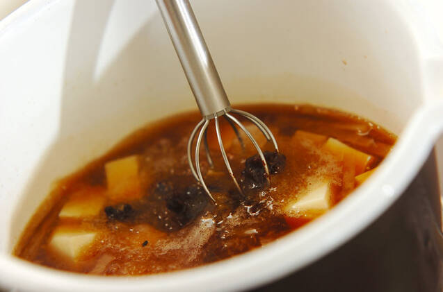 ほうじ茶と大根おろしの赤だしの作り方の手順3