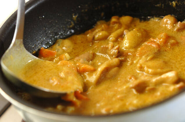 チキンココカレーの作り方の手順3