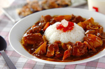 定番チキンカレー スパイスで本格的な味わい フライパンで簡単調理