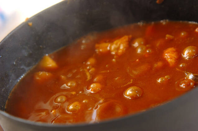 定番チキンカレー スパイスで本格的な味わい フライパンで簡単調理の作り方の手順9