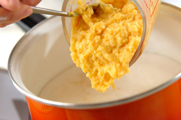 カレー風味コーンスープの作り方の手順1