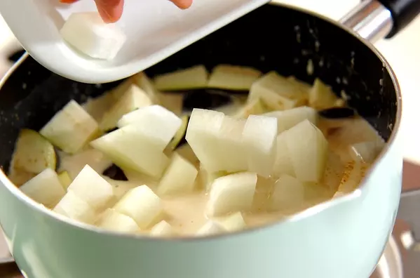 冷やしグリーンカレーのフォーの作り方1