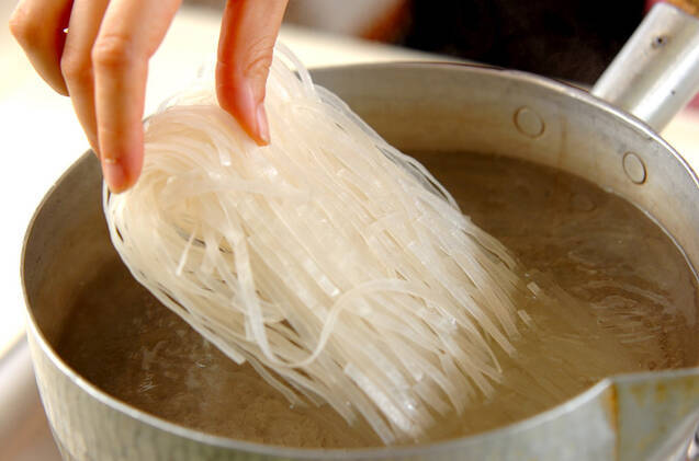 冷やしグリーンカレーのフォーの作り方の手順6