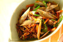 ひき肉入りゴボウきんぴら