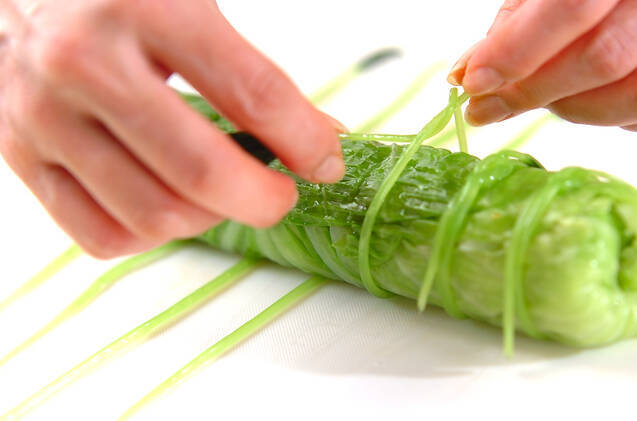 クラゲのキャベツ巻きの作り方の手順3