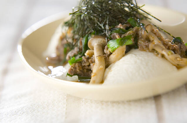 豆腐の牛肉のっけ