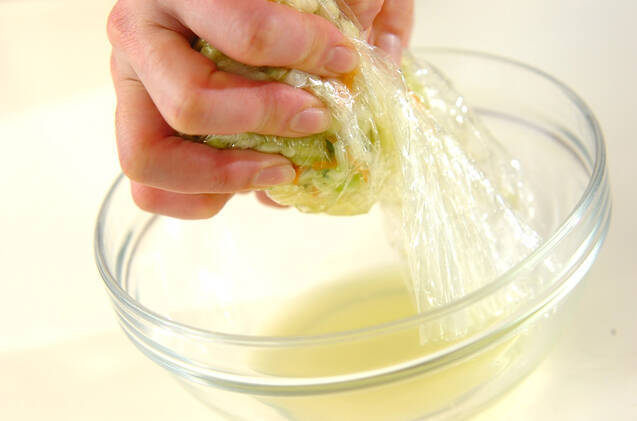 コールスローサラダの作り方の手順3