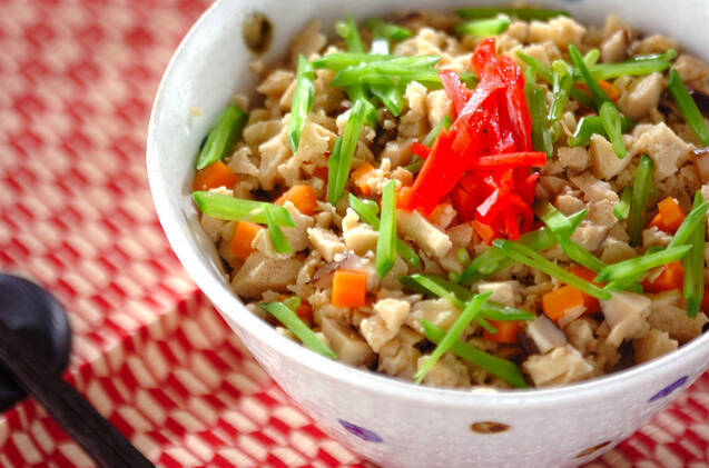 高野豆腐のそぼろ丼