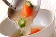 トマトとオクラのスープの作り方の手順5