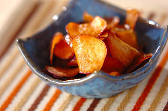 サツマイモチップ