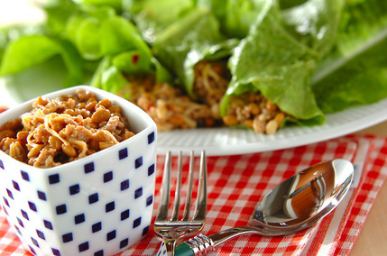 エノキ納豆のサラダ巻き