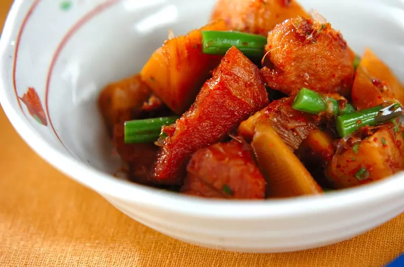 タケノコと豚肉の煮物 副菜 レシピ 作り方 E レシピ 料理のプロが作る簡単レシピ