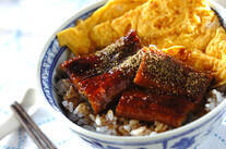 ウナギと卵の丼