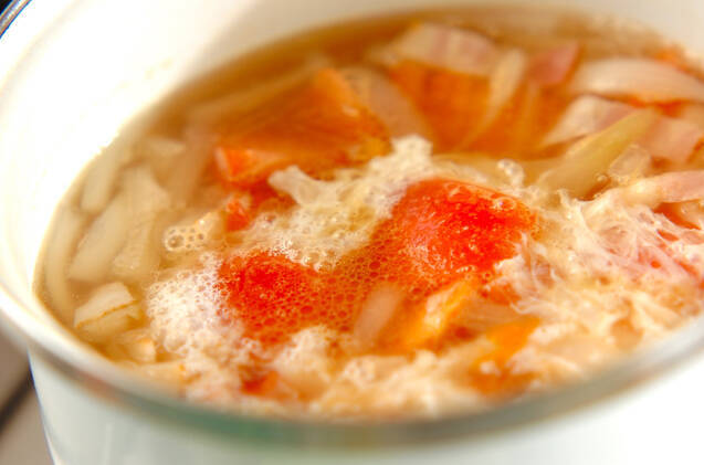 トマトのふんわり卵白スープの作り方の手順5