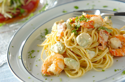 アボカドとエビのスパゲティー