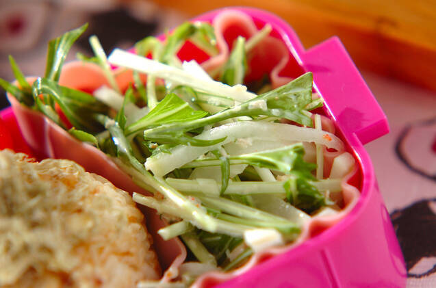 カニと大根のサラダ