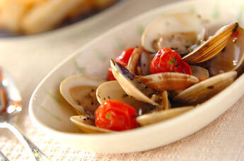 貝のハーブワイン蒸し