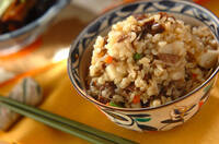 具だくさん炊き込みご飯